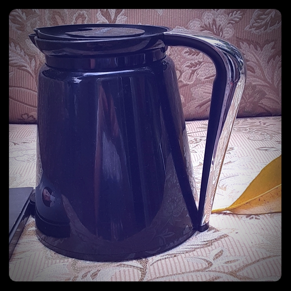 Coffee pot